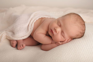 Toledo Newborn Infant Photography